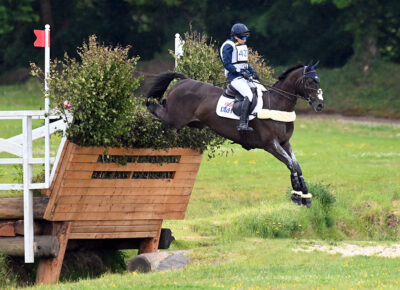 Laura Collett heads a cross-country thriller