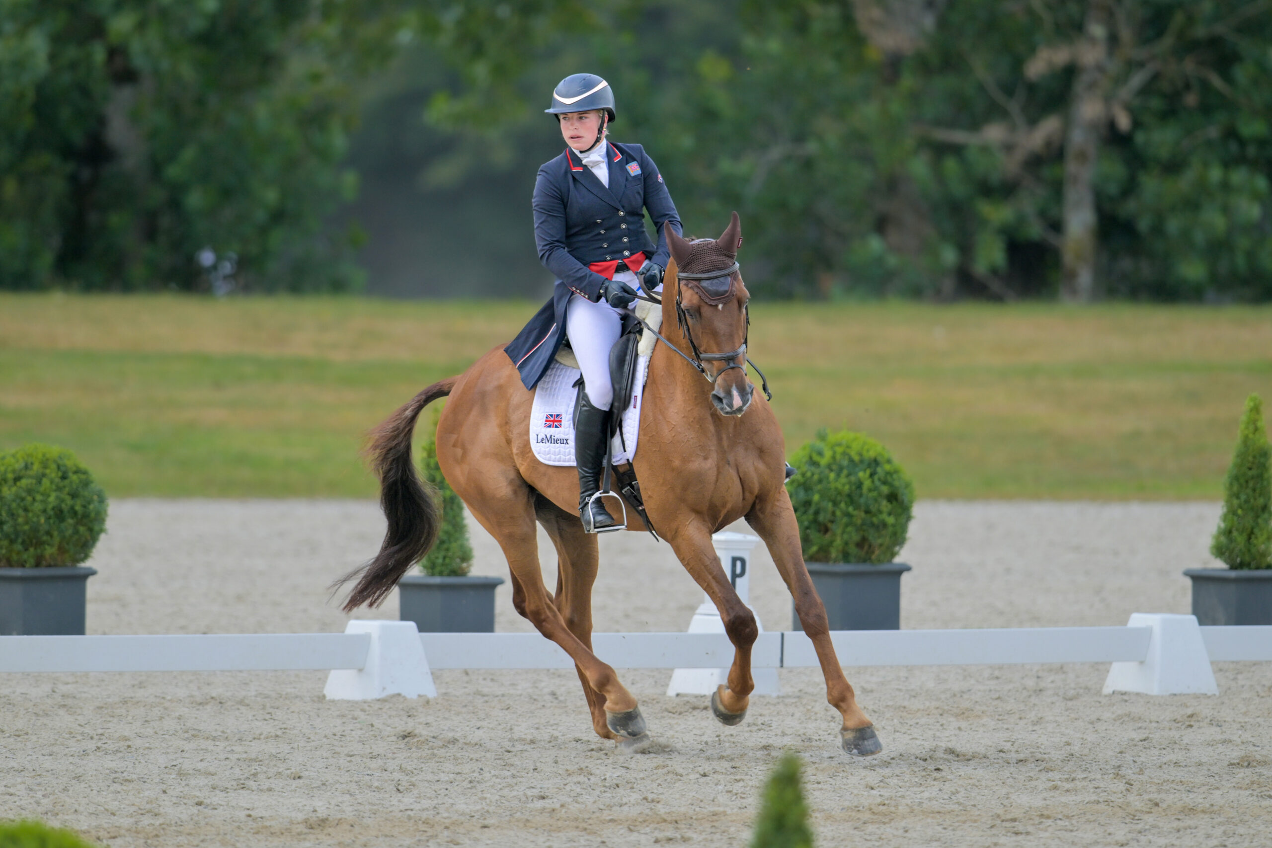 206 Isabelle Cook with CYMOON ”F” Z (GBR) HSI_8831